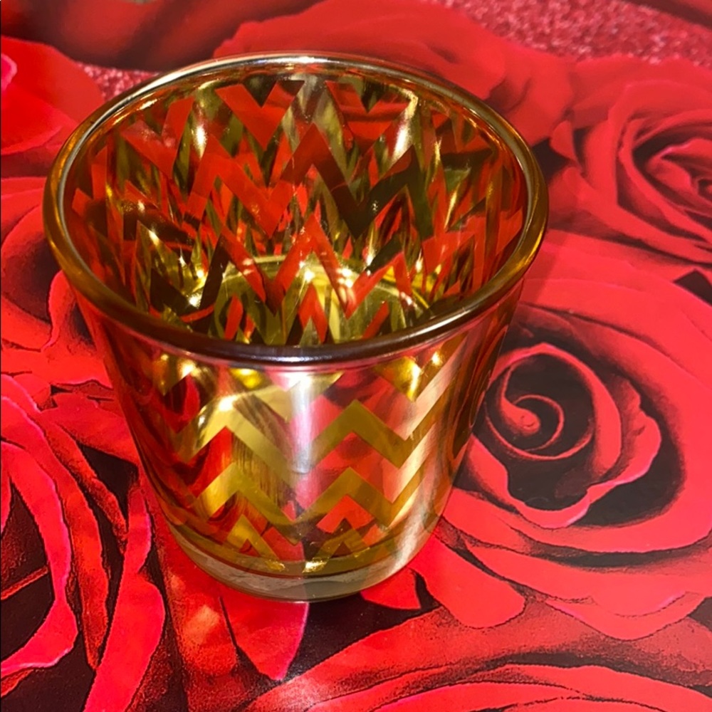Gold glass makeup cup